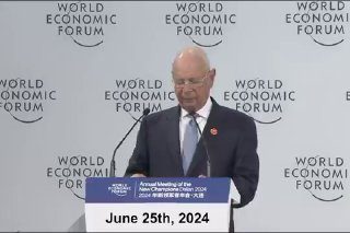 NWO az őrült pszichopaták háborúja - Klaus Schwab "Kényszerítenünk kell" az embe...