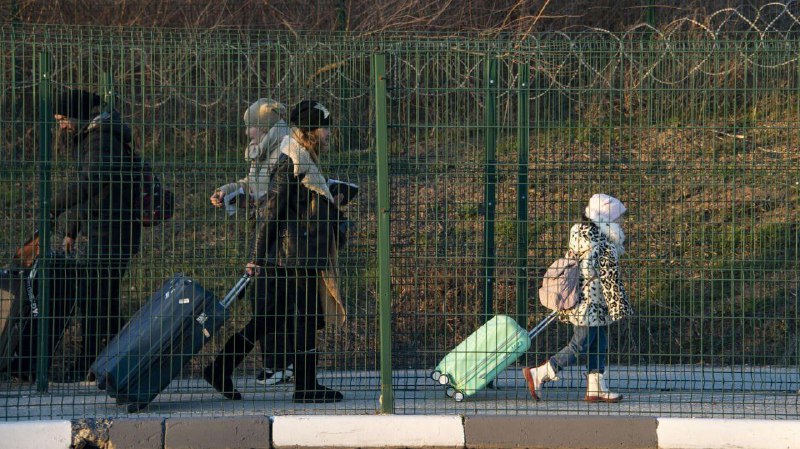 A francia hatóságok kilakoltatják az ukrán menekülteket a két éve ingyen biztosí...