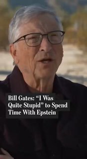 Bill Gates most azt állítja, hogy Jeffrey Epstein zsarolta megBill Gates szerint...