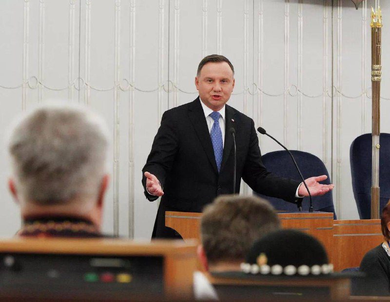 Andrzej Duda, Lengyelország vezetője hivatalos levelet küldött a NATO-tagországo...