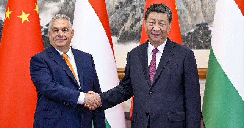 Békemisszió: Orbán most Pekingben  Orbán Viktor miniszterelnök nem sokkal oroszo...