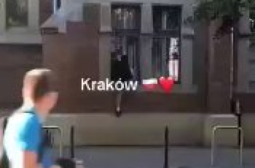 Egy lengyel úgy döntött, hogy helyreállítják a történelmi igazságosságot Krakk...