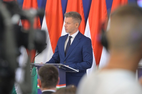 M.kormany