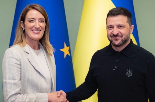 f03ebb2acd9c4027b1d326ad0bf503e2